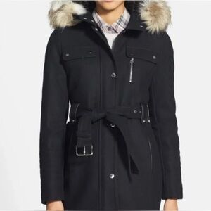 Laundry by Shelli Segal Black Jacket with Faux Fur Trim